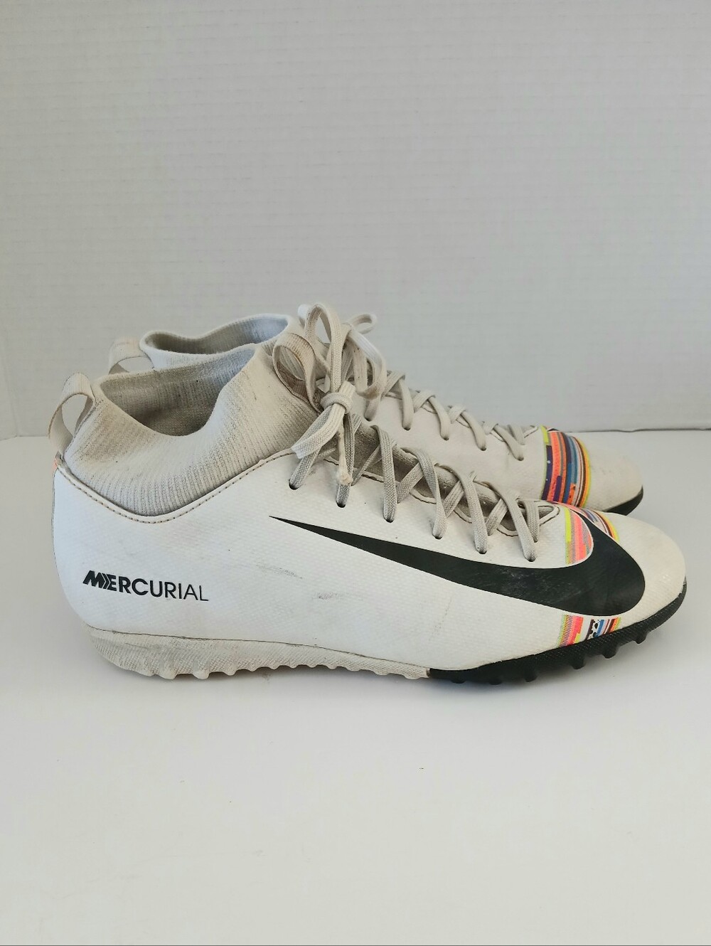 Nike Mercurial Superfly 6 Soccer Shoes Size 5.5Y AJ3112-109